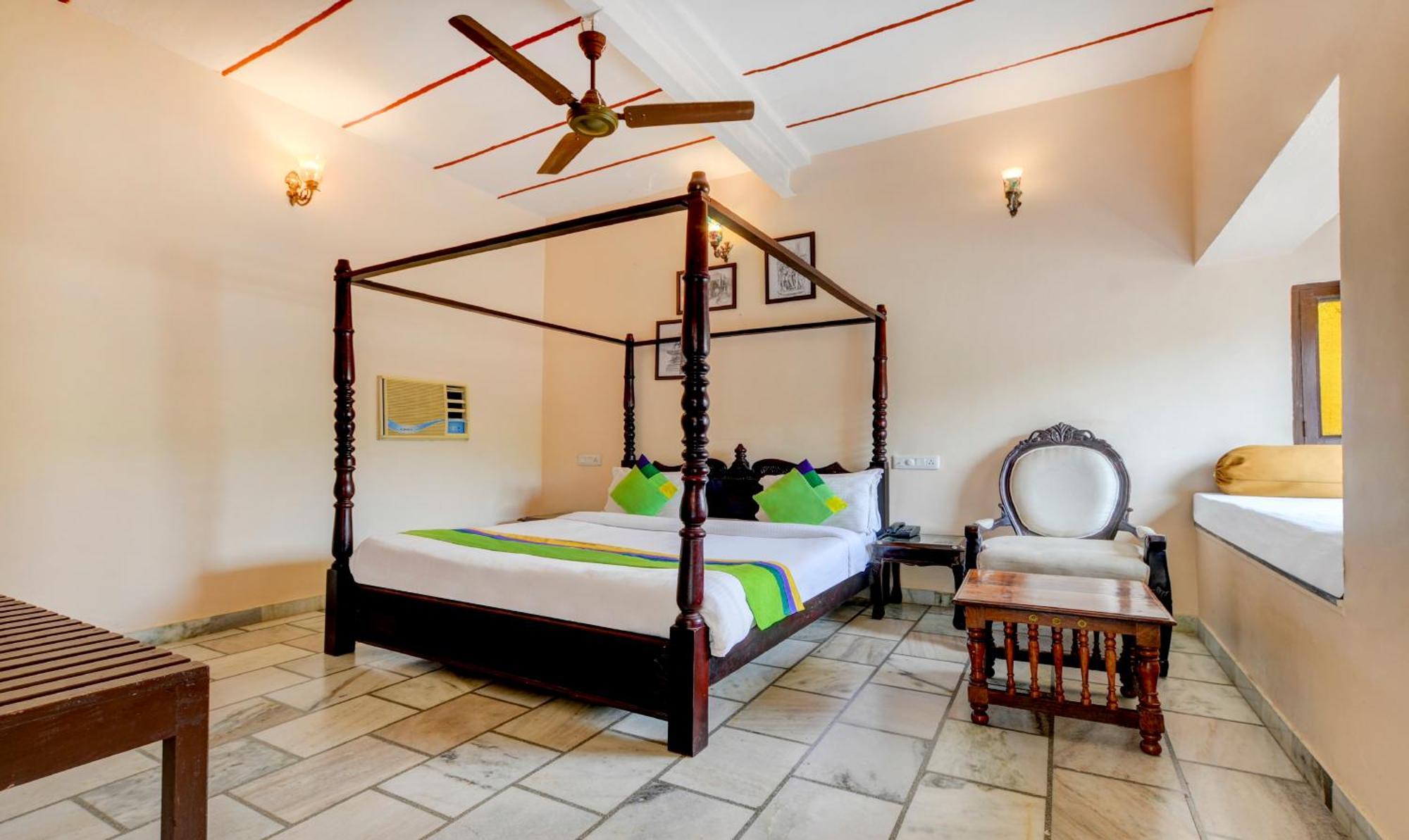 Kumbhal Castle, 2 Km From Kumbalgarh Kumbhalgarh